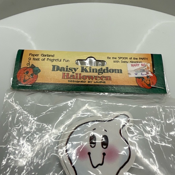 Vintage Daisy Kingdom Halloween Ghost 9’ Paper Garland 1990 NWT - Picture 2 of 5